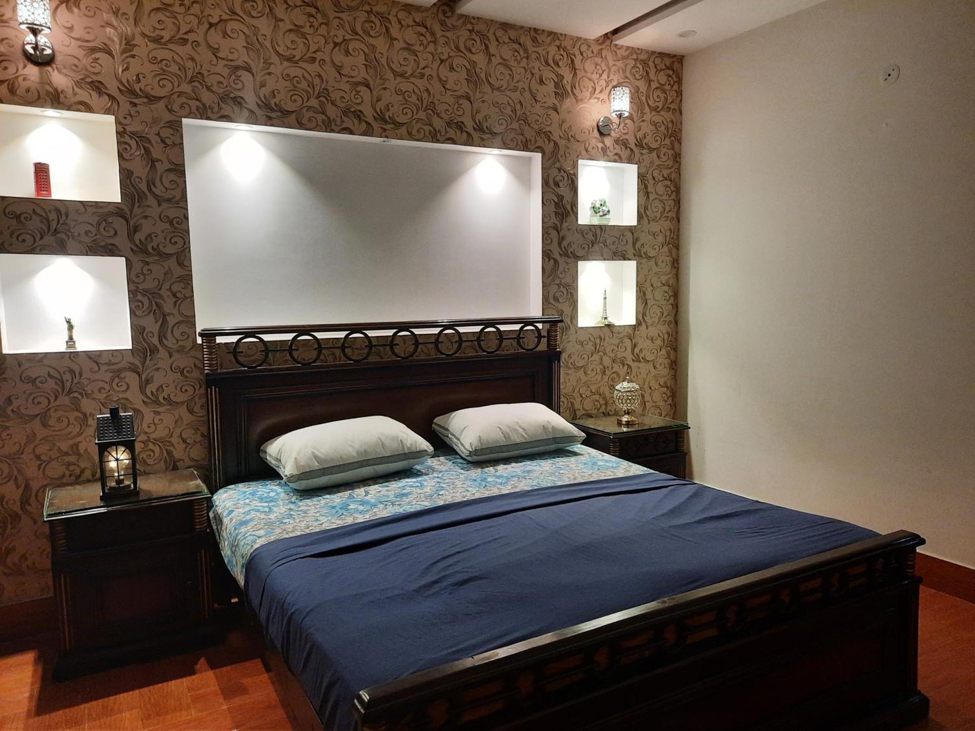 3 Bedroom Furnished Holiday Home Near Valencia Town, Lake City & Ring Road Lahore Buitenkant foto