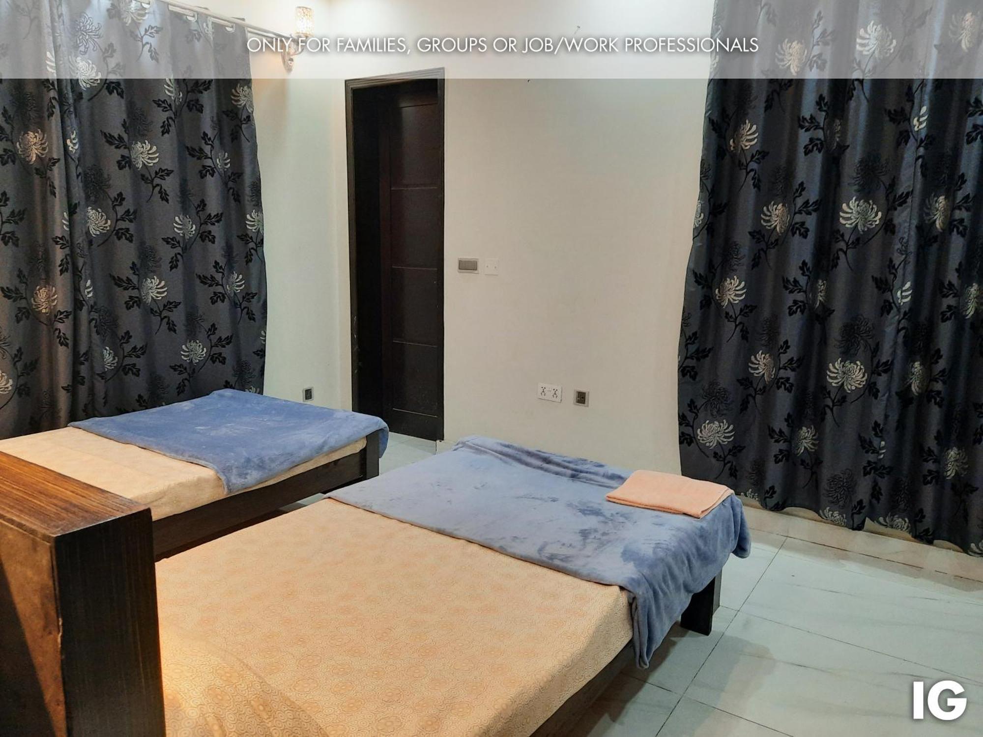 3 Bedroom Furnished Holiday Home Near Valencia Town, Lake City & Ring Road Lahore Buitenkant foto