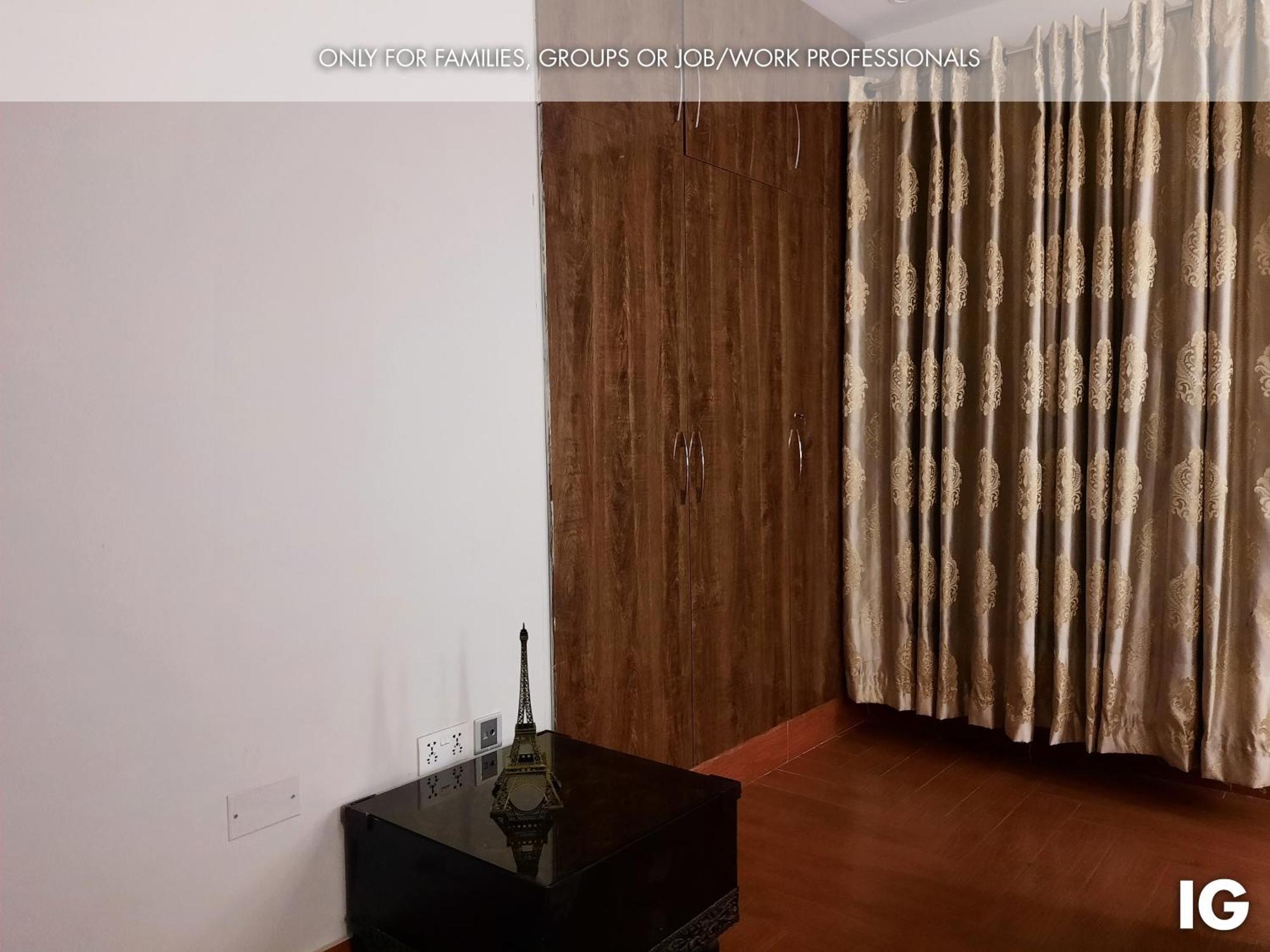 3 Bedroom Furnished Holiday Home Near Valencia Town, Lake City & Ring Road Lahore Buitenkant foto